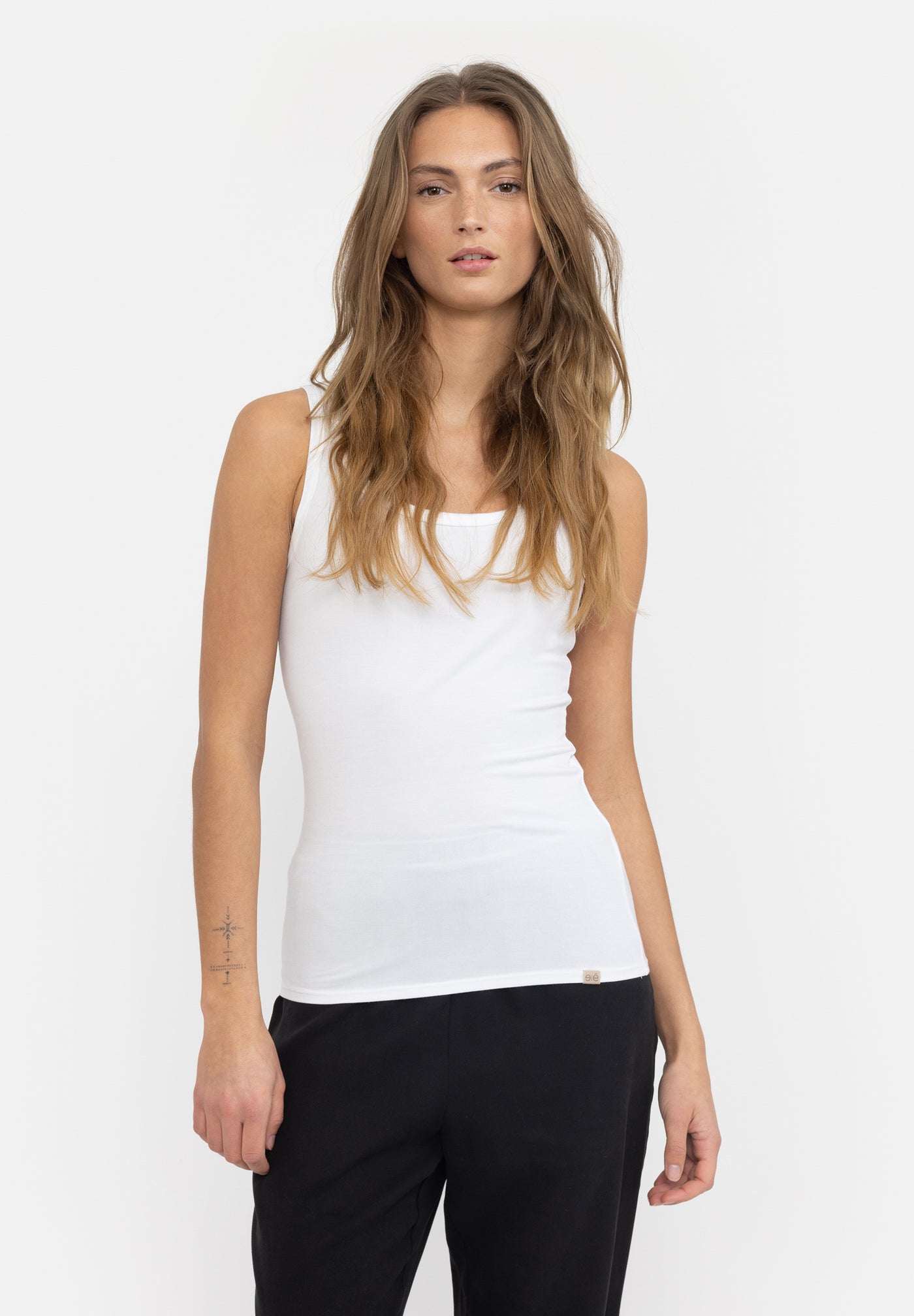 esmé studios ESPenelope Slim Fit Tank Top T-shirt and Tops 002 White