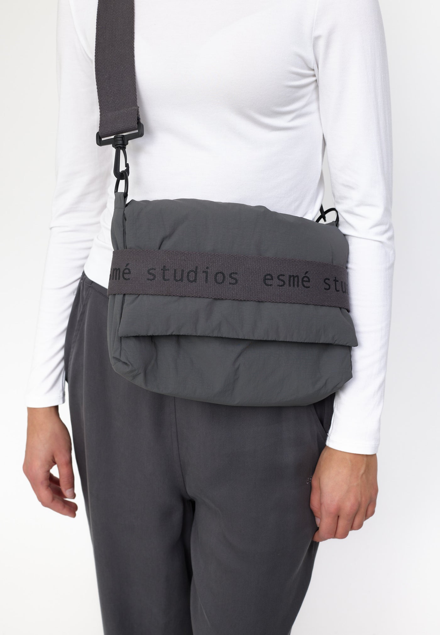 esmé studios ESSabina Clutch Bag Accessories 224 Magnet