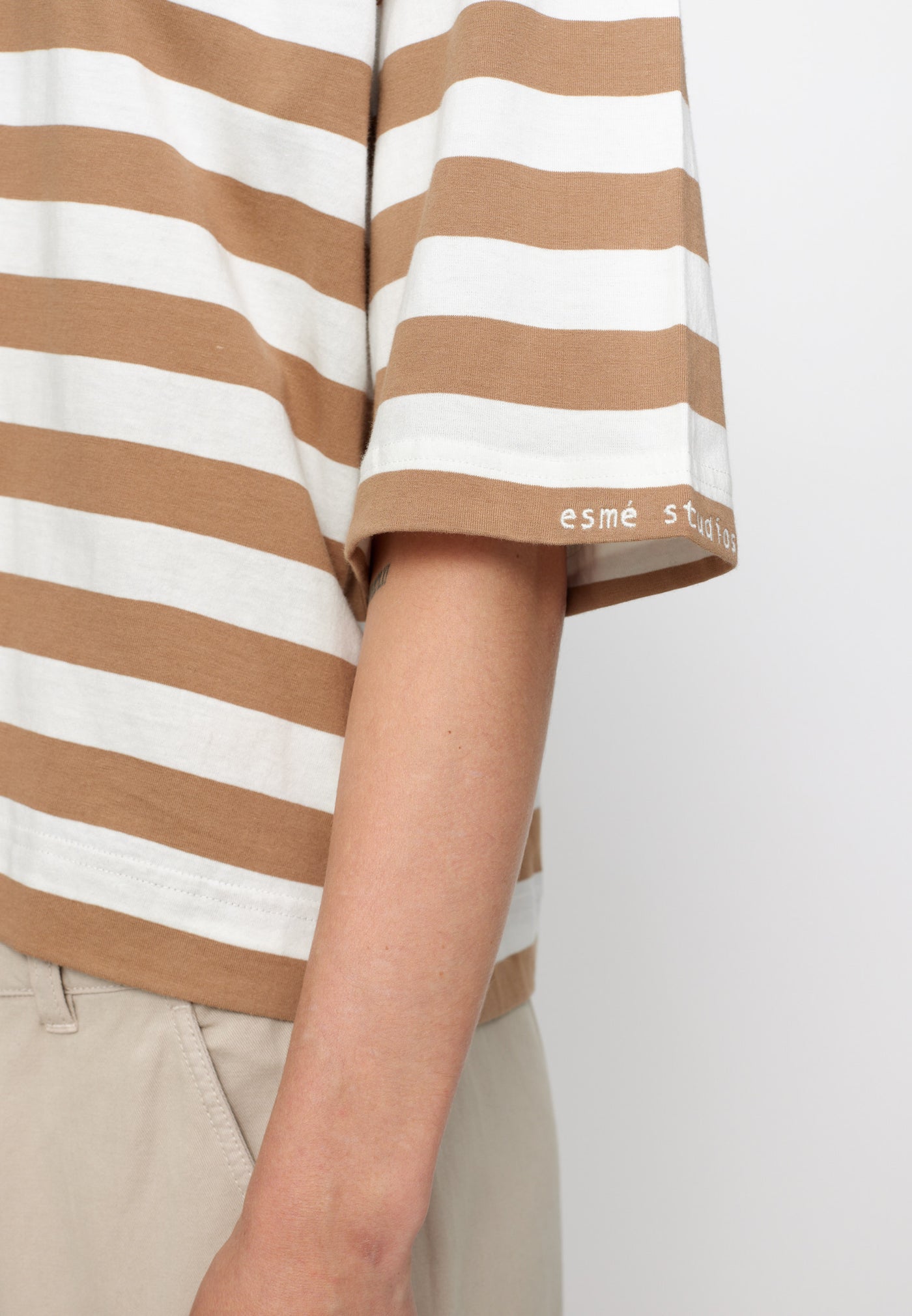 esmé studios ESSigne Boxy T-shirt Wide Stripe GOTS T-shirt and Tops 237 Burro